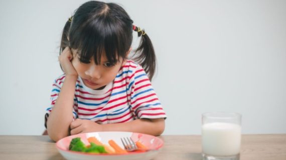 Berat Badan Si Kecil Turun, Apa Penyebabnya? Yuk, Konsultasi ke Poli Anak Bandung Berikut!