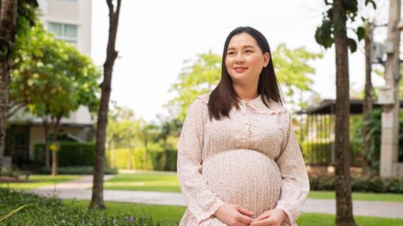 Kerontokan Rambut pada Ibu Hamil dan Menyusui, Ini Penyebab serta Solusinya