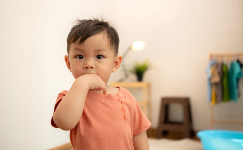 anak isap jempol