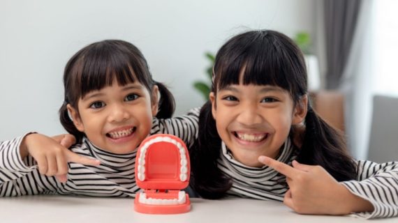 Gigi Anak Tak Kunjung Tumbuh, Apa Penyebab dan Bagaimana Solusinya?