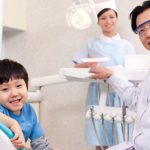 Panduan dan Tips Cabut Gigi Si Kecil, yuk Lakukan di Dokter Gigi Anak Bandung Berikut!